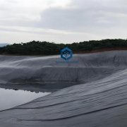 人工湖防渗膜检测渗漏点的方法