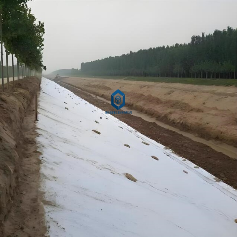 河道护坡土工布 河道治理生态护坡用土工材料