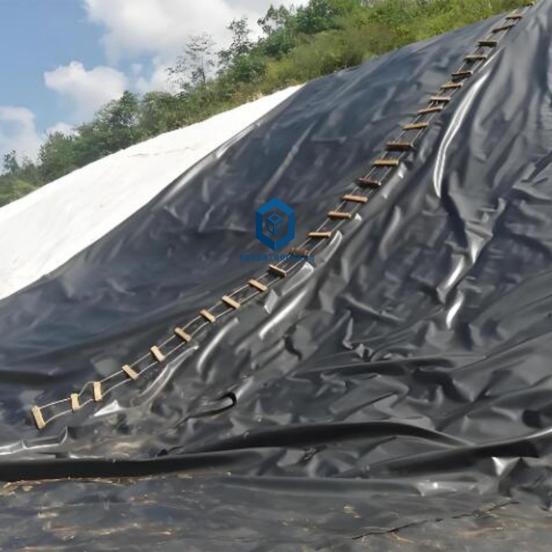 HDPE防渗土工膜：工程防渗领域的优质材料选择